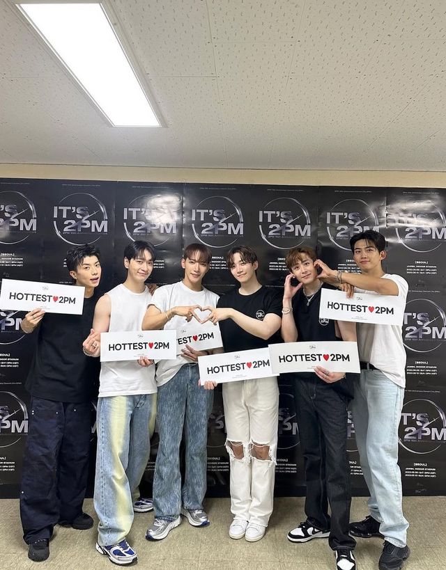 2PM 5년 만에 완전체 활동 준비