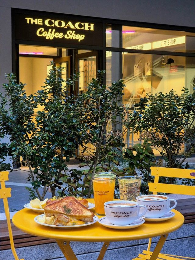 다양한 음료는 물론 델리, 디저트 메뉴까지 맛볼 수 있다. / 출처: 네이버지도 업체 제공