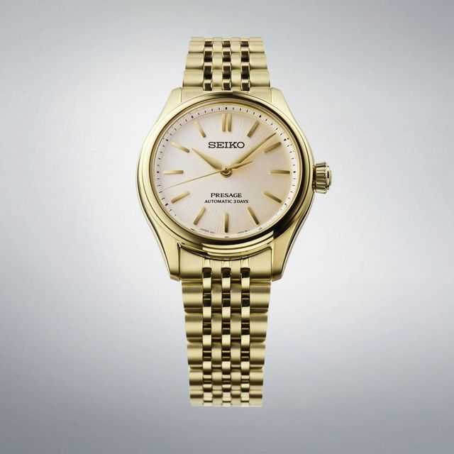 에도 실크의 우아한 질감을 옐로 골드 PVD 케이스에 담아낸 세이코 프레사지 SPB524 / 이미지 출처 : 세이코