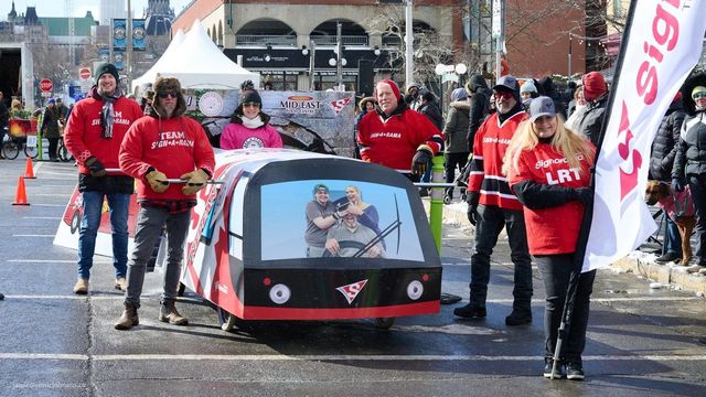 가파른 언덕을 오르고 협곡을 지나 광장의 자갈길을 달려야 한다. / 출처: 베드 레이스 공식 홈페이지