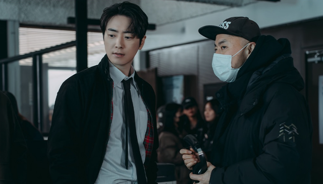 김진민 감독은 넷플릭스에서만 벌써 네 작품을 찍었다. / 출처: 넷플릭스 코리아