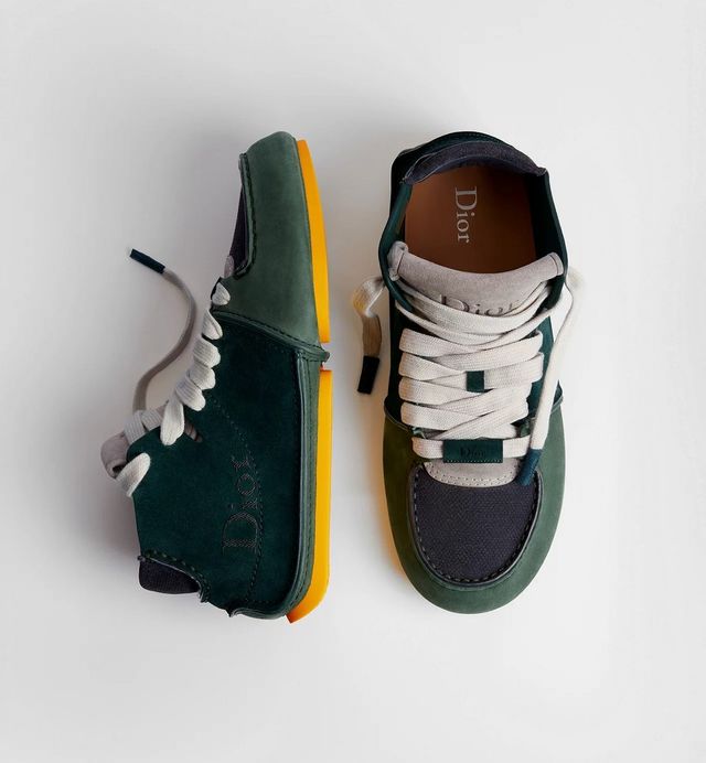 트렌디한 감성이 돋보이는 디올 로디 레이스업 부츠 / 이미지 출처: dior.com