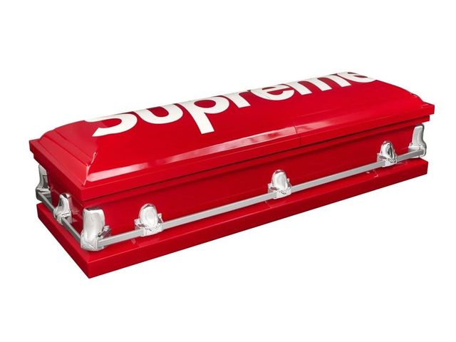 SS26 컬렉션으로 출시 예정인 슈프림의 관 | 출처: 슈프림