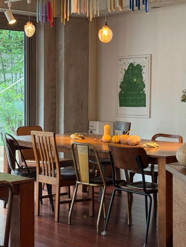 ‘큔’은 균을 한 번 비튼 이름으로, 발효에 진심인 이들의 철학을 엿볼 수 있는 대목이다. / 출처: 큔 인스타그램(@grocery_cafe_qyun)