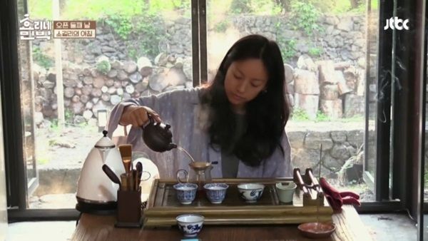 평소 다도를 좋아하는 이효리 / 이미지 출처: JTBC 효리네 민박