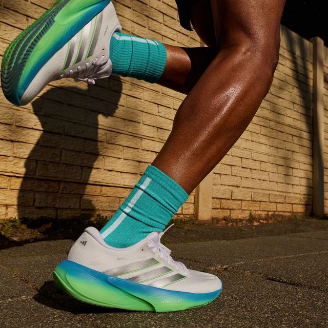 기존 대비 20% 가벼워진 드림스트라이크+ 미드솔을 적용한 슈퍼노바 라이즈 3 / 이미지 출처: 아디다스