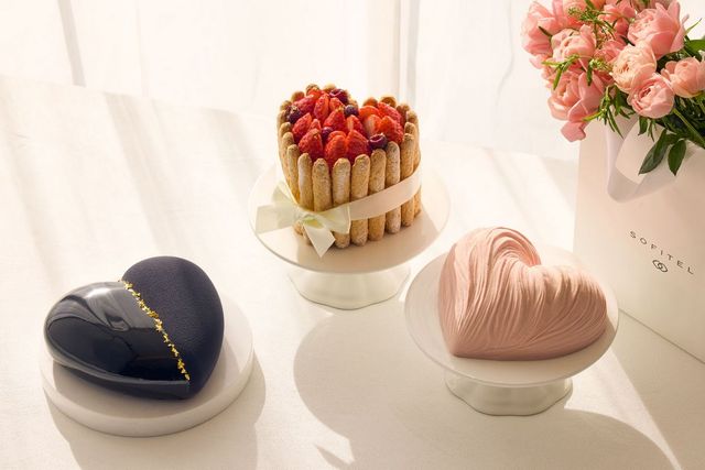소피텔 앰배서더 서울은 사랑의 형태를 표현한 3종의 케이크를 선보인다. / 출처: 소피텔 앰배서더 서울 제공