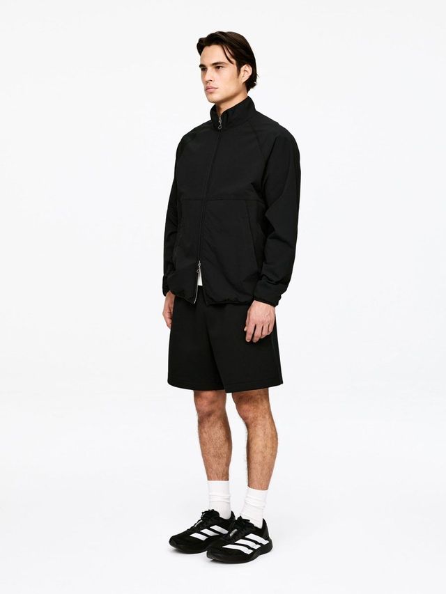 아르켓 나일론재킷 / 이미지 출처 : ARKET 공식 홈페이지