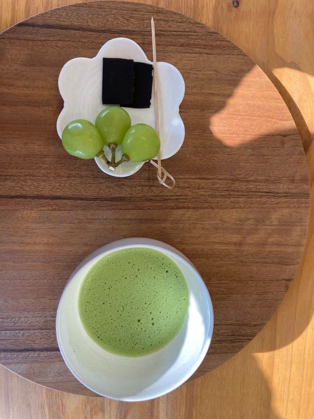 '제주 말차’ 쌉쌀하면서도 고소한 맛이 일품이다 . / 출처: 차담by 갤러리 더 스퀘어 네이버 지도 업체 등록