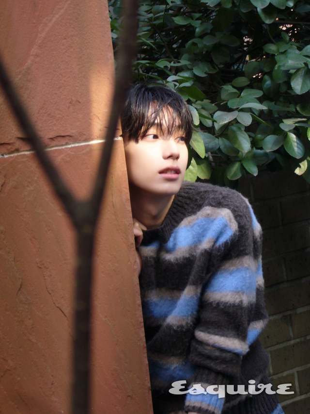 데뷔 이후 다시 만난 에스콰이어와 인터뷰를 진행한 립우