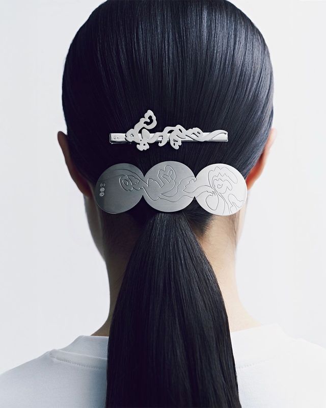 한국의 정서를 담은 'ARIRANG' 앨범 머치/ 이미지 출처: 인스타그램 @muds_museumgoods