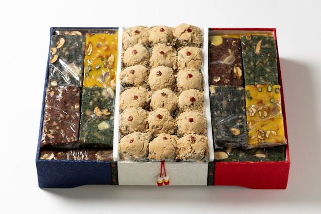 압구정공주떡에서 판매 중인 떡 세트/ 이미지 출처: 네이버 업체 등록