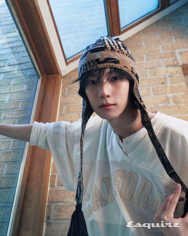 티셔츠 이알엘. 톱 더블알엘. 비니 비비안웨스트우드.