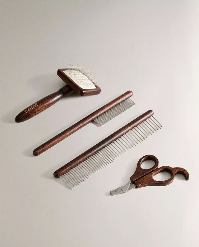천연 나무 소재를 사용한 그루밍 키트 / 이미지 출처: ZARA HOME