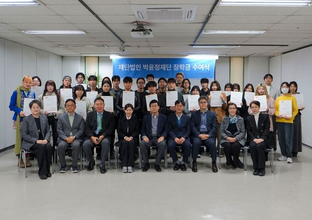 교육, 문화 영역에서 인재들이 역량을 발휘할 수 있도록 관련 활동을 지속해오고 있다. / 출처: 화요