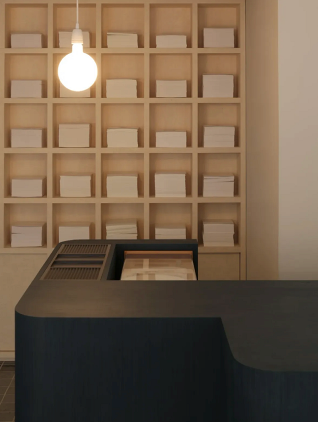 고르면 현장에서 직접 바인딩해 노트를 만들어주는, ‘종이바’ / 이미지 출처: @smultronstalle.kr