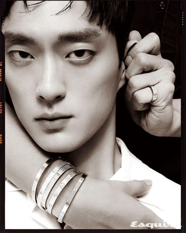 LOVE 클래식 브레이슬릿과 미디엄 브레이슬릿, LOVE 언리미티드 브레이슬릿, LOVE 클래식 링.