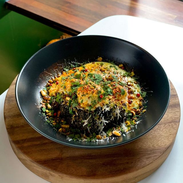 시그너처 메뉴인 ‘마이 베지 가든’은 채소 본연의 맛과 녹진한 소스의 조합이 훌륭하다. / 출처: 음 이터리 네이버지도 업체 등록