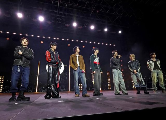 약 4년 만에 스포티파이를 통해 미국에서 완전체 무대를 선보인 방탄소년단 / 이미지 출처: 스포티파이