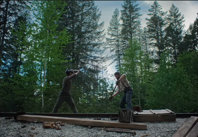 흙냄새와 풀 냄새가 나는 듯한 거칠고 솔직한 20세기 초 미국 서부의 느낌을 완벽하게 담아낸 영상미 / 이미지 출처: 넷플릭스