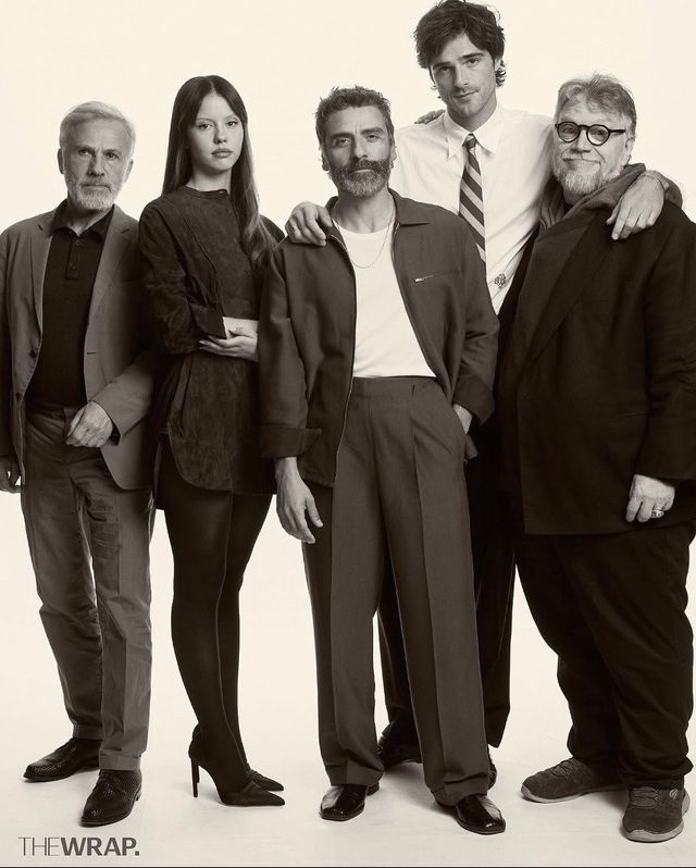 프랑켄슈타인의 배우 크리스토프 발츠, 미아 고스, 오사카 아이작, 제이콥 엘로디, 그리고 기예르모 감독 / 이미지 출처: 더랩
