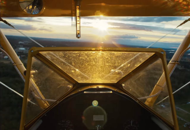 자연광 촬영의 어려움을 극복하고 최고의 영상미를 담아낸 '기차의 꿈' / 이미지 출처: 넷플릭스