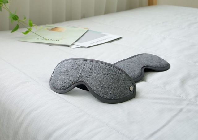 숙면에는 빛 차단이 기본이다. / 이미지 출처: naturesleep.net