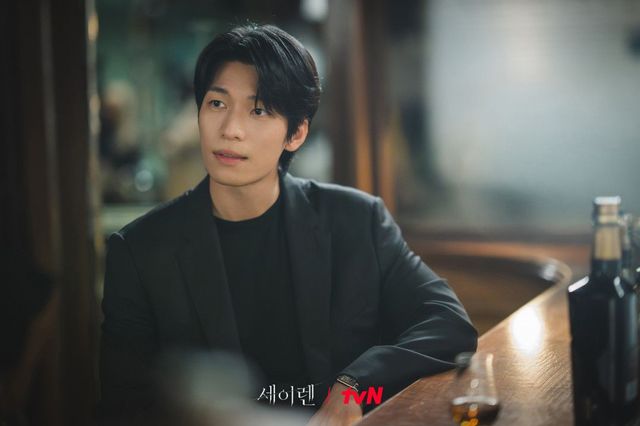 위하준은 멜로와 장르를 오가며 이번엔 집념의 조사관으로 변신했다. / 출처: tvN