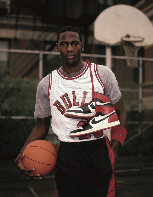 1984년 시카고에서 최초의 에어 조던을 신고 등장한 마이클 조던.