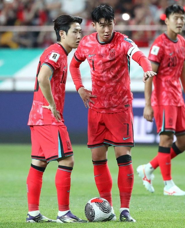 팬들은 이강인과 손흥민이 코트디부아르전에서 어떤 호흡을 보여줄 지 기대하고 있다. / 출처: 월드컵 공식 인스타그램(@fifaworldcup)