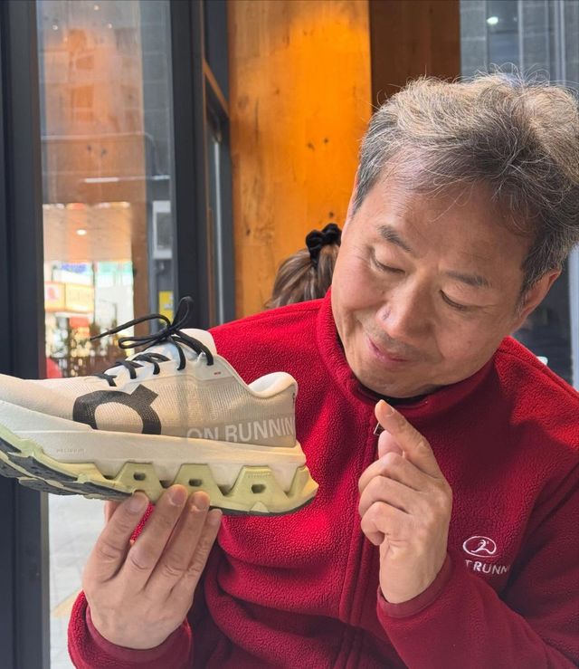 20년 이상 축적한 피팅 데이터를 보유한 대표가 운영하는 러닝화 편집숍. 이미지 출처 : 인스타그램 @fleetrunner
