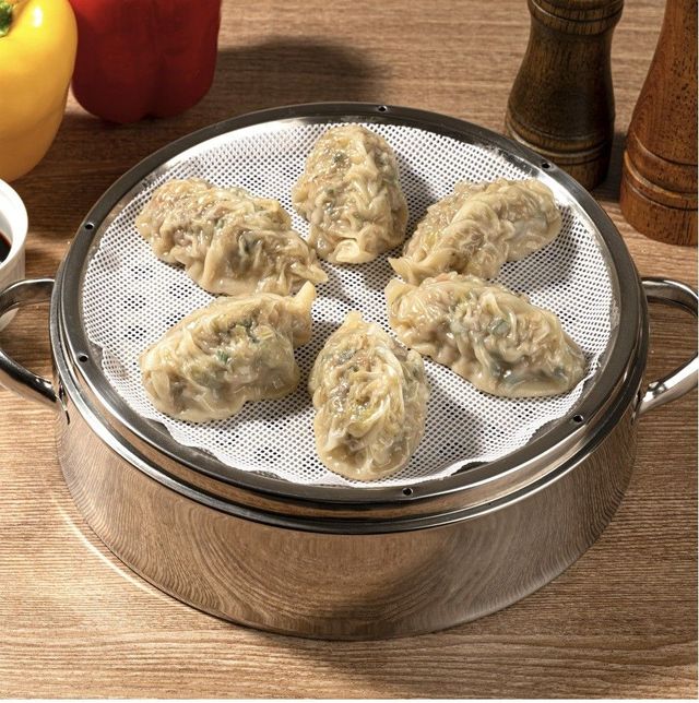 ‘수제고기만두’는 속을 실하게 채웠다. / 출처: 원조 청주집 짜글이 칼국수 네이버지도 업체