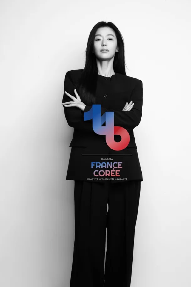 배우 전지현의 명예 앰버서더 프로필 사진 / 이미지 출처: 주한프랑스대사관