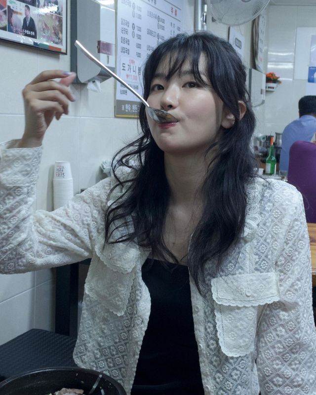 성수동 핫플 전문가 레드벨벳 슬기/ 이미지 출처: 인스타그램 @hi_sseulgi