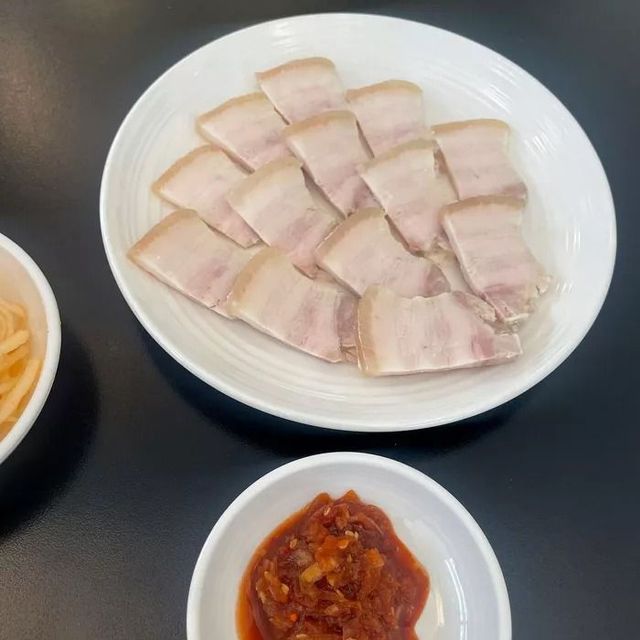 서촌에 위치한 이북식 스타일의 안덕 / 이미지 출처: 인스타그램