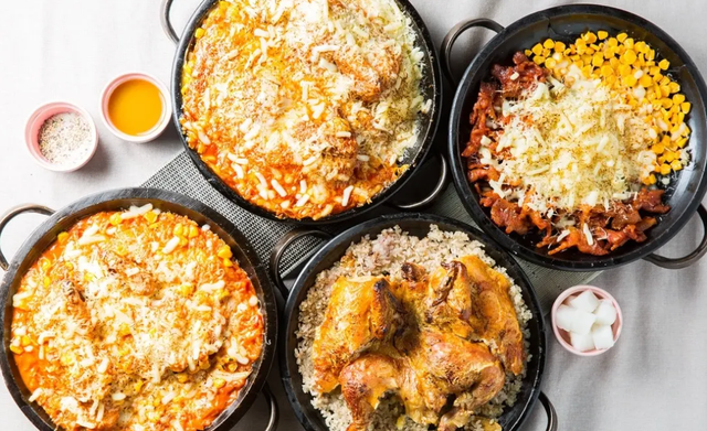 누룽지와 통닭의 조화가 잘 어울린다. / 출처: 누룽지통닭 뚝섬유원지점 인스타그램(@tooeoo7)