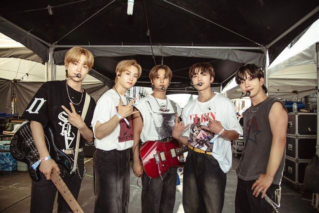 4월 25일 어썸뮤직페스티벌에서 공연하는 캐치더영 / 이미지 출처: 인스타그램 @catch_theyoung