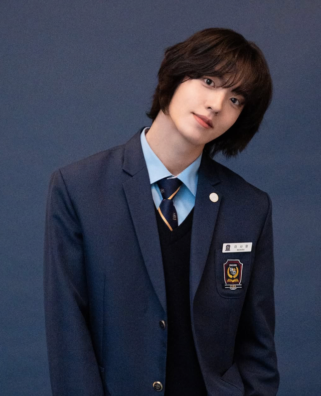 청담국제고등학교에 출연한 원규빈/ 이미지 출처: 인스타그램 @nnekorea