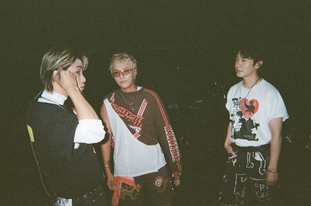 4월 25일 어썸뮤직페스티벌에서 공연하는 FT아일랜드 / 이미지 출처: 인스타그램 @ftisland