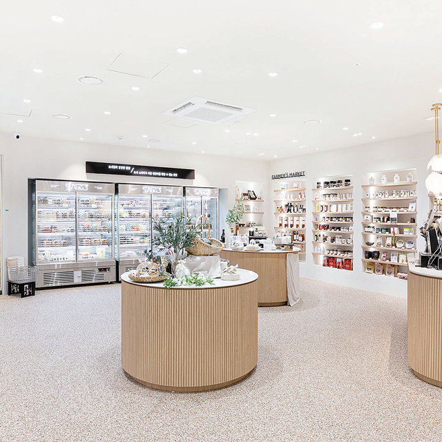 매장은 편집숍처럼 깔끔한 분위기로 꾸려졌다. / 출처: 도시곳간 본점 네이버지도 업체 등록