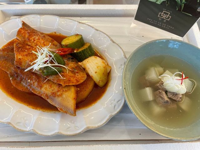 메인 반찬부터 나물, 젓갈, 절임 반찬 등 다양한 종류의 반찬을 구입할 수 있다. / 출처: 담품 네이버지도 업체 등록