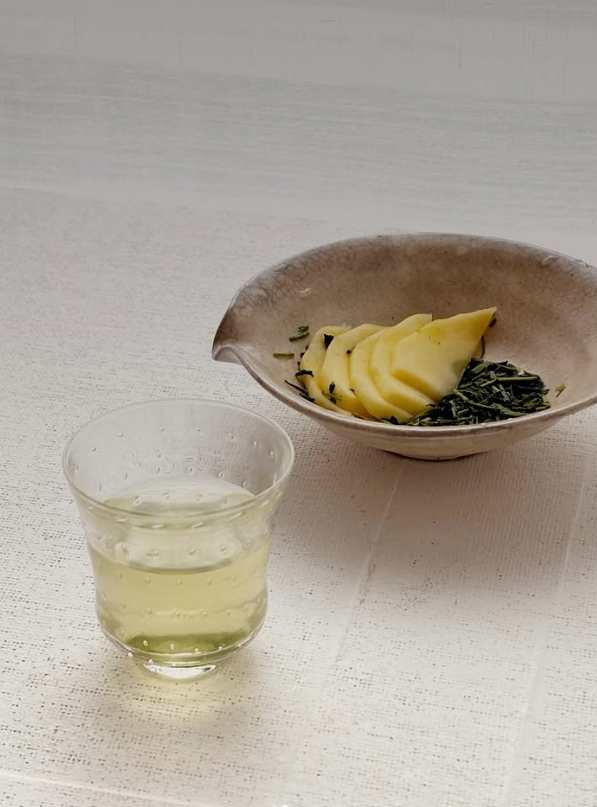 센차와 망고로 시작되는 티하우스 하다의 시즈널 티코스 / 이미지 출처: 티하우스 하다 인스타그램