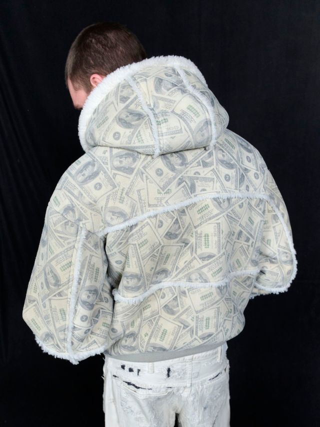 슈프림 x MM6 메종 마르지엘라의 26 S/S 컬렉션 제품 이미지 / 이미지 출처: 메종 마르지엘라. 