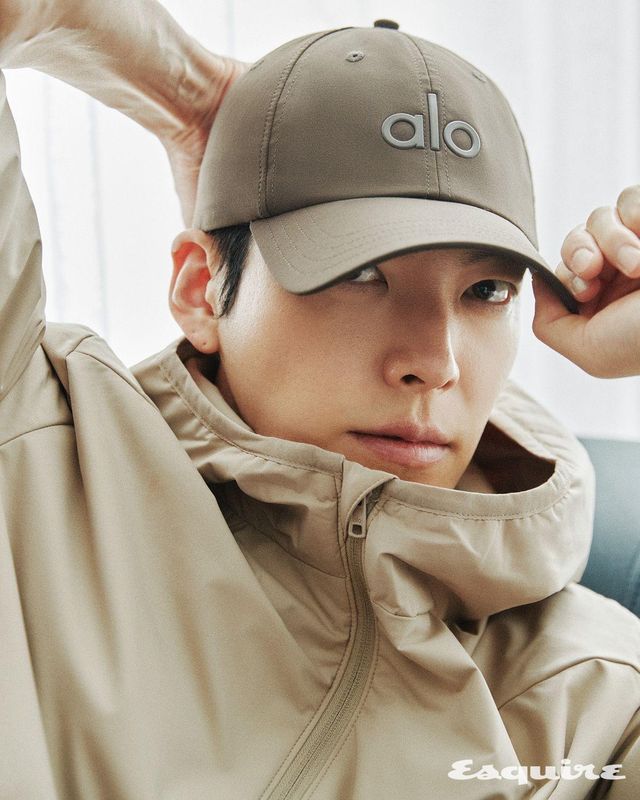 엘리멘탈 풀집 재킷, 퍼포먼스 오프 듀티 캡 모두 알로.