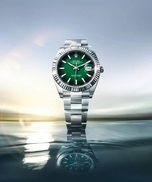 넓고 평평한 3열 구조로 설계되어 비틀림에 강한 저항력을 갖춘 오이스터 브레이슬릿 / 이미지 출처 : 롤렉스