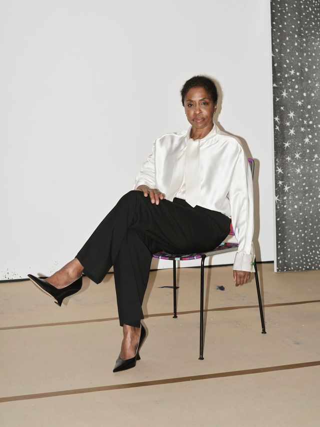 보테가 베네타의 제품을 착용한 로나 심슨의 모습 / 이미지 출처 : 보테가 베네타.