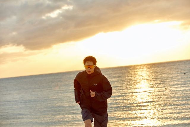 오클리와 홍태준이 함께한 “PUSH AS YOU ARE” 캠페인 / 이미지 출처: 오클리. 