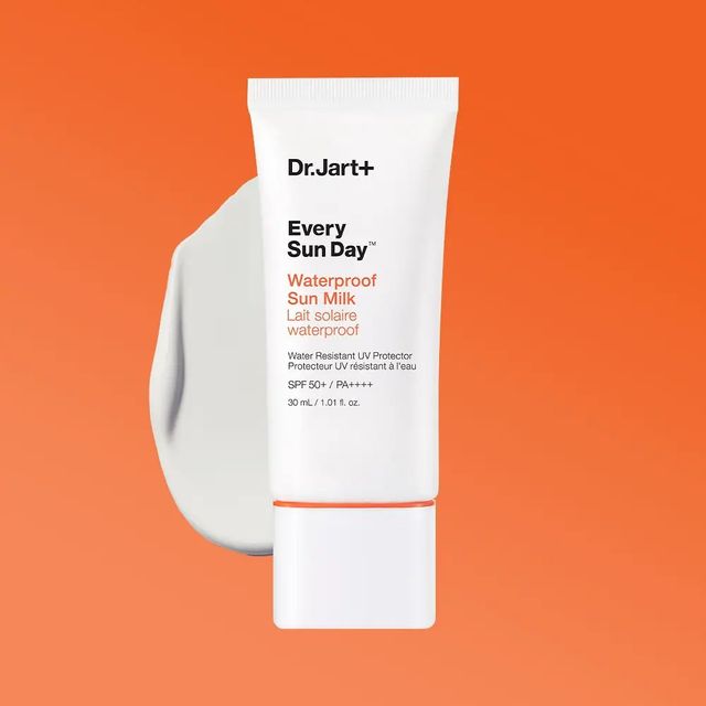 에브리 선 데이 워터프루프 선 밀크 SPF50+ / PA++++