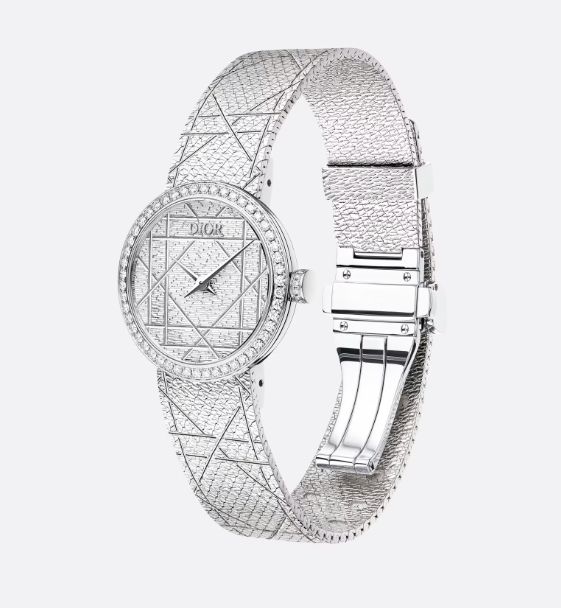 디올 공식 홈페이지