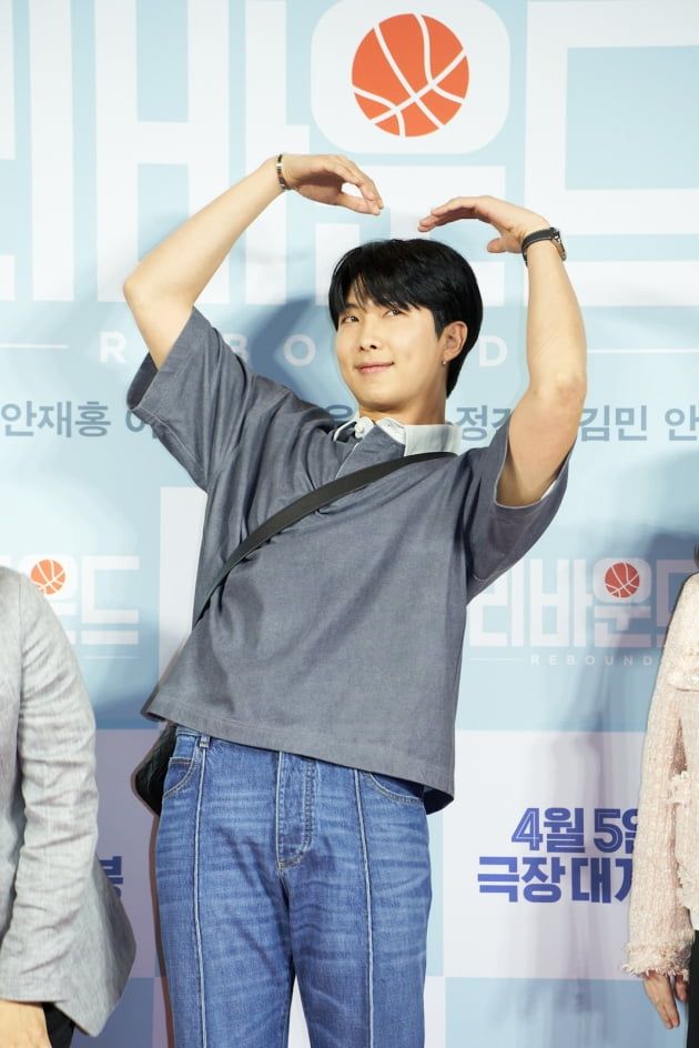 바른손이앤에이 제공